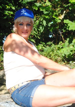 TAC Amateurs are excited to present you with a xxx picture gallery showcasing Dimonty xxx gallery 268961