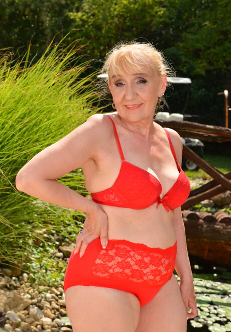 21 Sextreme are excited to present you with a photo gallery showcasing Nanney and Mugur in boy-girl action