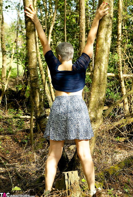 TAC Amateurs invites you to browse their xxx pictures with Savana xxx gallery 268922