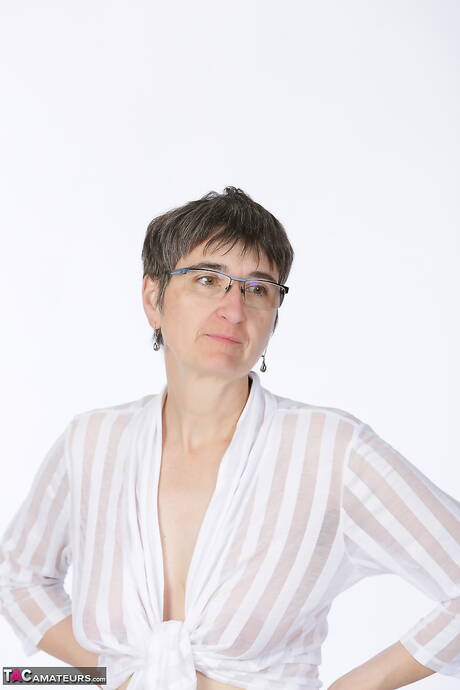 TAC Amateurs invites you to browse their xxx photos with Hot Milf xxx gallery 271104